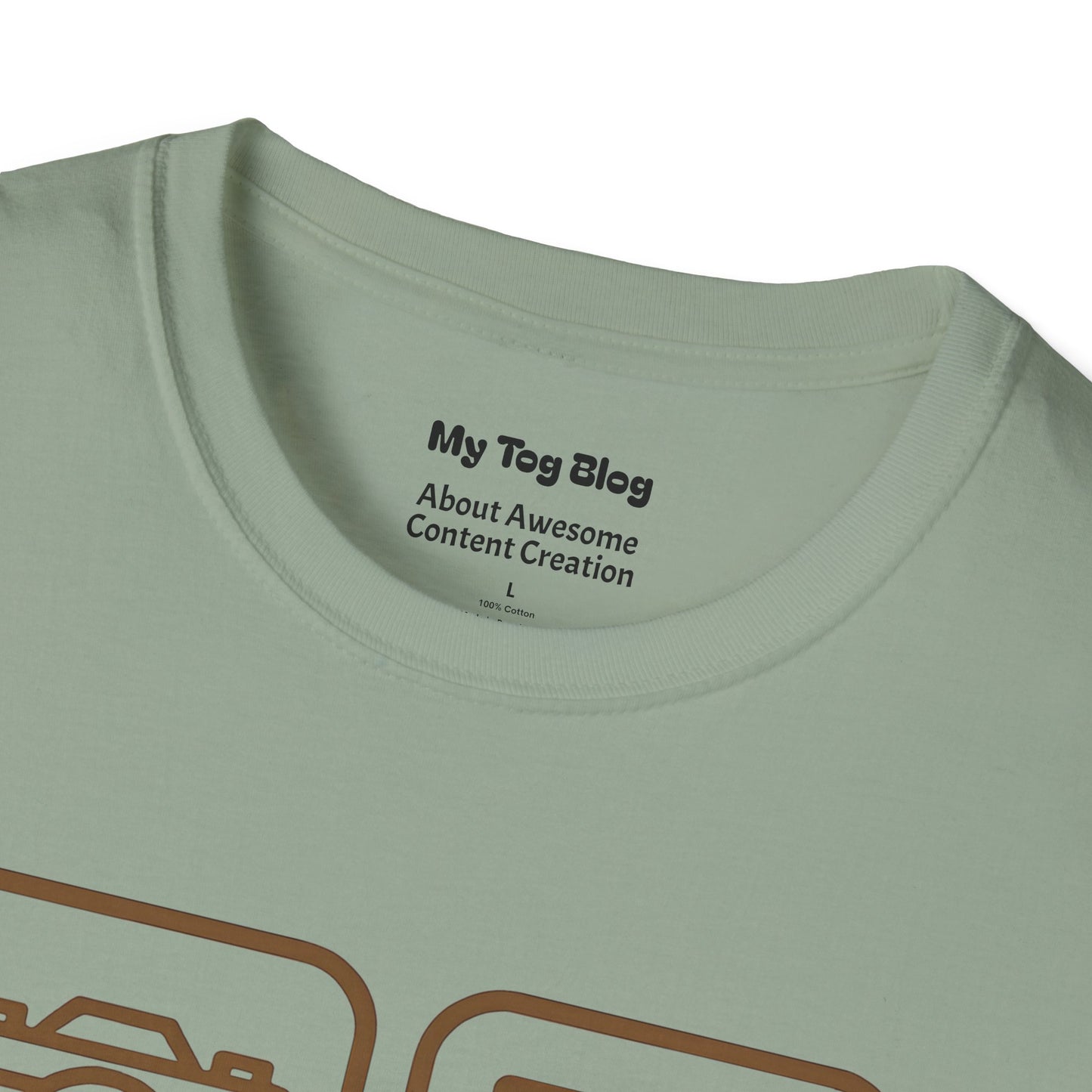 Photography Travel Icons T-Shirt - Adventure Inspired Tee for Travel enthusiasts and Photographers